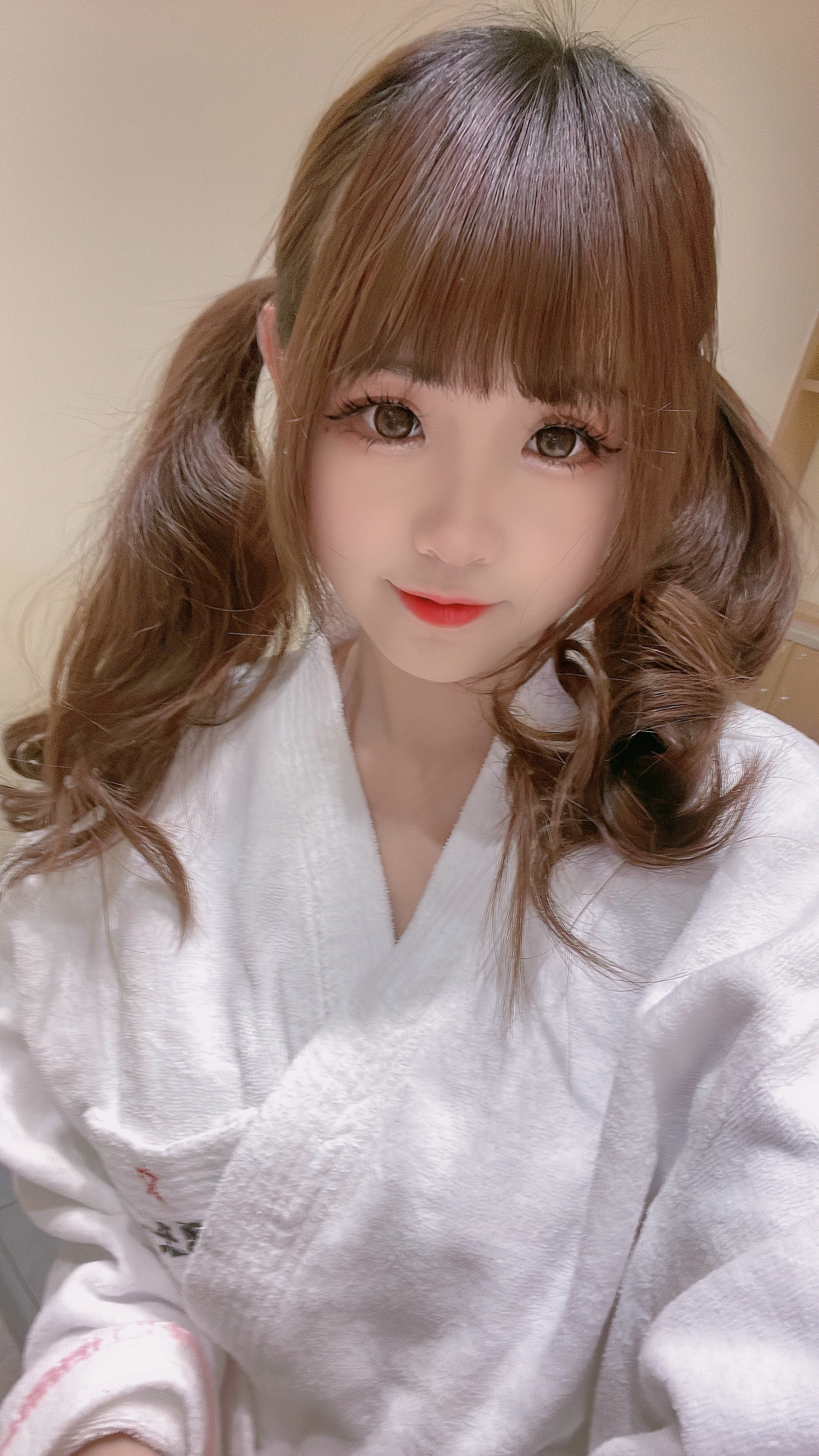 miko酱ww – NO.002 泡汤啦 [18P3V]-XikXak